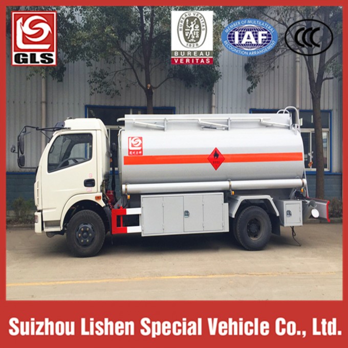 Rhd 5000L Fuel Tanker Truck Image1