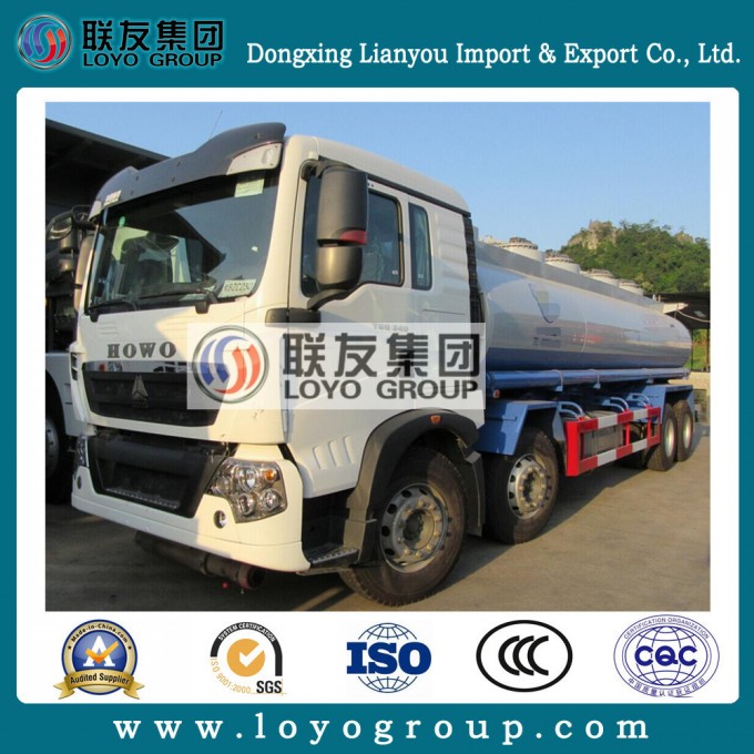 HOWO T5g 12wheel 28m3 Oil Tanker Truck for Sale Image1