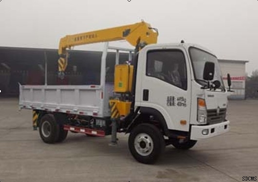Sinotruk Cdw 4X2 Diesel Engine 12 Ton Mounted Truck Crane for Sale Image1