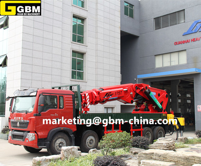 120t Hydraulic Telescopic Knuckle Boom Truck Mounted Crane Image1