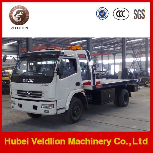 Dongfeng 4X2 Right Hand Wrecker Tow Trucks for 5ton Capacity Image1