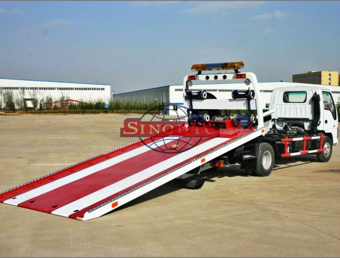 3 tons small wrecker tow truck, Sinotruk Flatbed Slide Wrecker Truck Image1