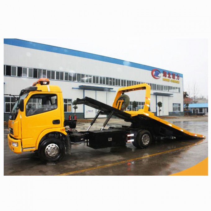 5 Ton Rhd 4X2 Flatbed Tow Wrecker Truck, Road Block Removal Truck Recovery Truck Image1