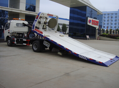 5t Road Wrecker Truck Image1