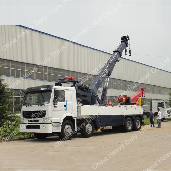 Sinotruk HOWO 8X4 Wrecker Truck Image1