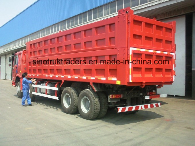 HOWO 8X4 Dump Truck Image1