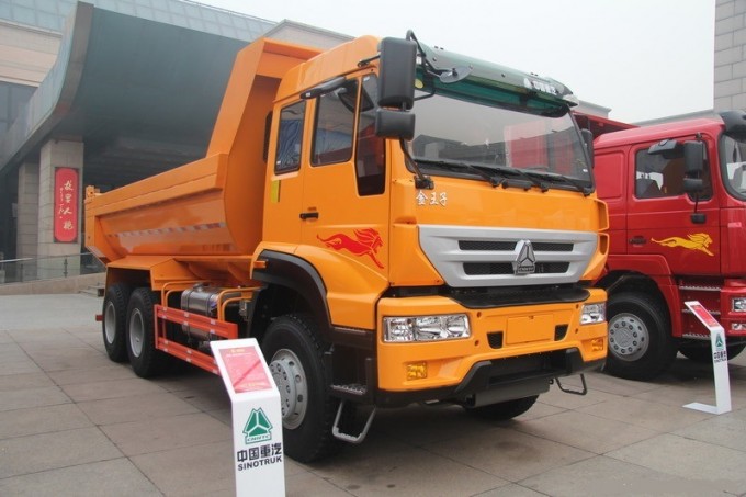 Sinotruk Golden Prince 6X4 Dump Truck Image1