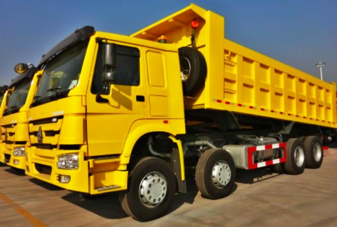 8X4 Tipper Truck, Dump Truck (QDT3310CZ74) (Strenthened type) Image1