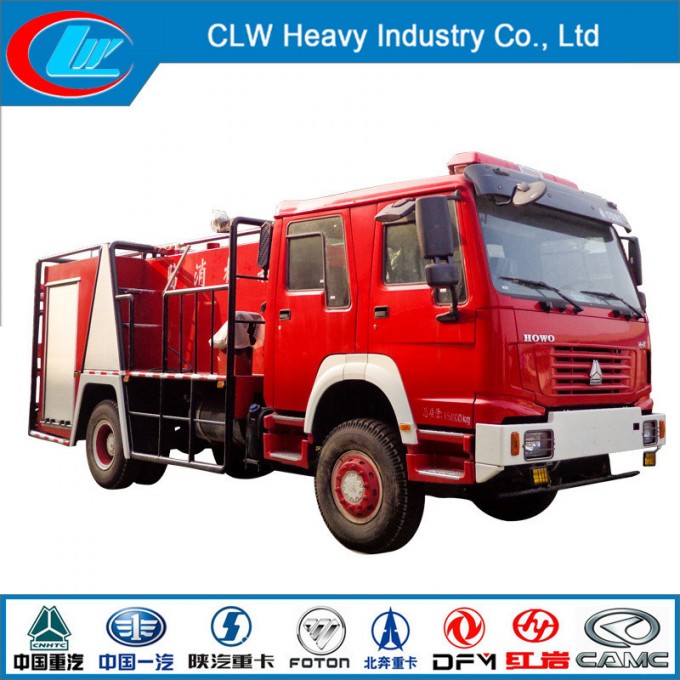 Sinotruk HOWO 4X2 5500L Water Tank Fire Fighting Truck with Water Tank Image1