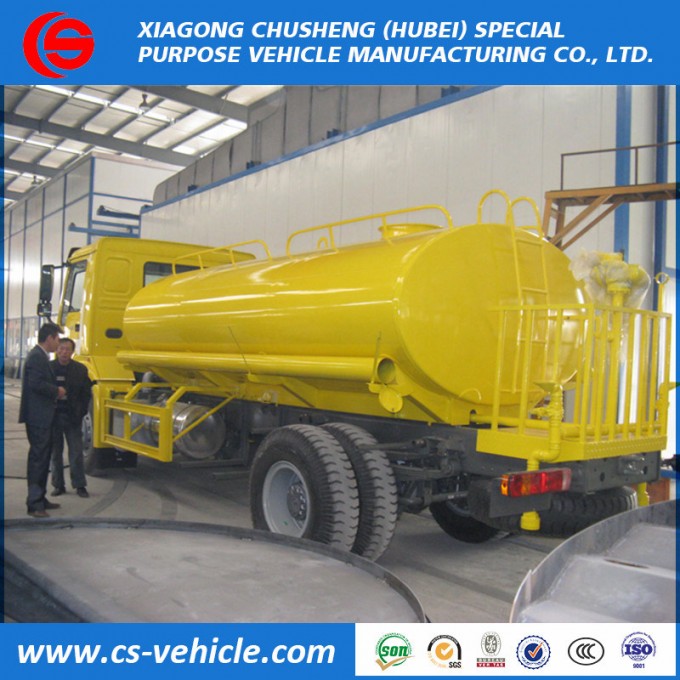 HOWO 4X2 High Quality 12m3 Stainless Steel Water Tank Truck Image1