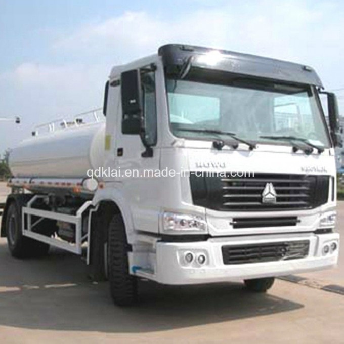 Sinotruk HOWO 6X4 20m3 Water Tank Truck Sale in Dubai Image1