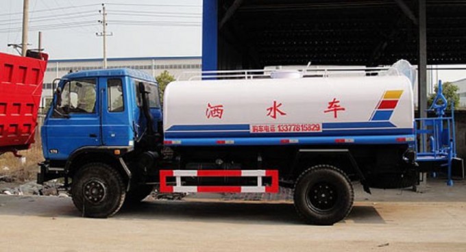 6000L Water Tank Truck Image1