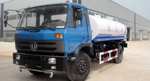 Dongfeng EQ153 Water Tank Truck Image1