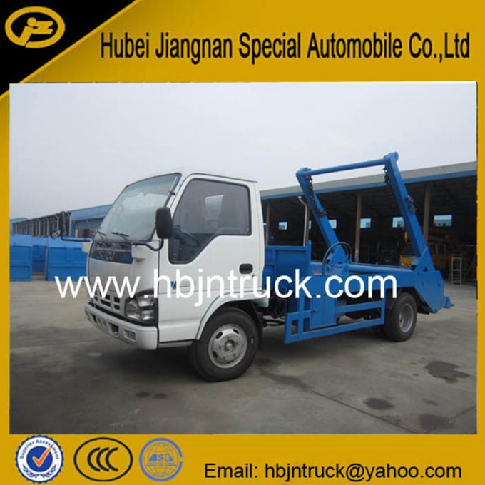 Isuzu Swing Arm Garbage Truck Image1