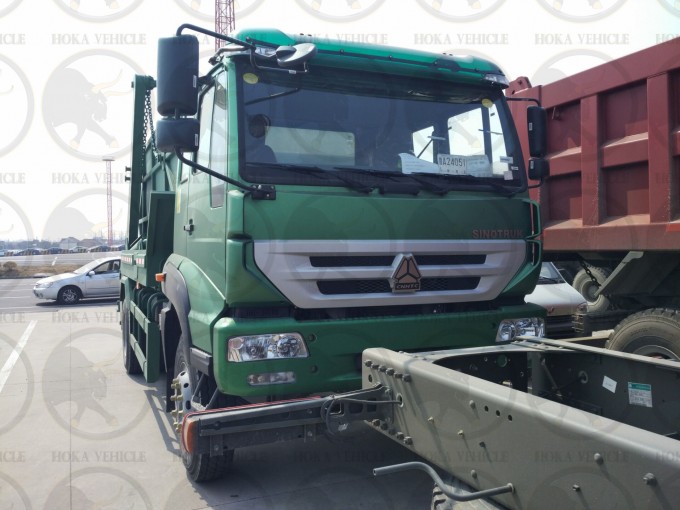 Sinotruk C5b 4X2 190HP Garbage Truck Image1