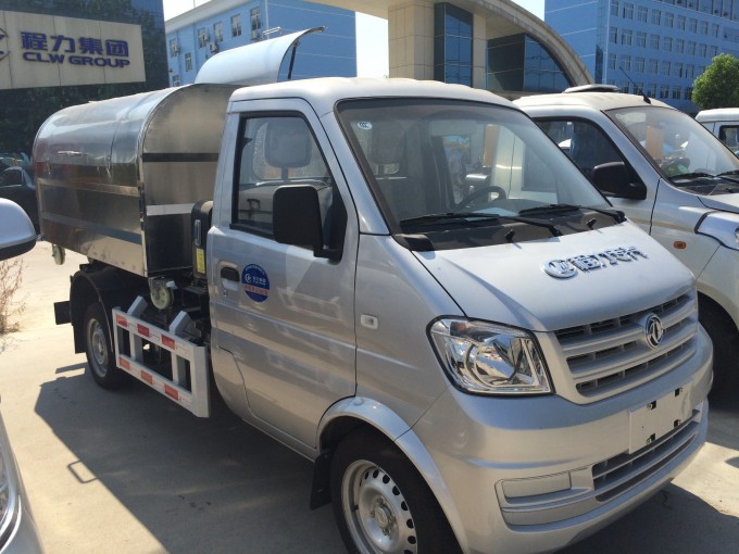 Mini 3cbm Hook Lift Container Garbage Truck Image1