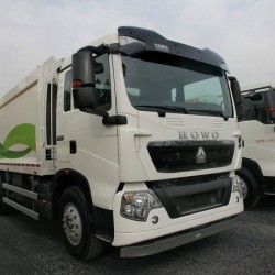 Sinotruk HOWO 10m3 Compressed Garbage Truck Hot Sale