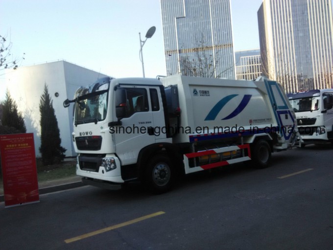 HOWO 4X2 Garbage Truck 16m3 Compressor Garbage Truck Image1