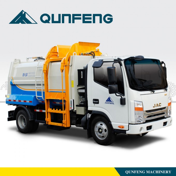 Side Loading Garbage Compactor Truck Image1
