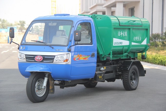 Carriage Detachable Type Garbage Truck Image1