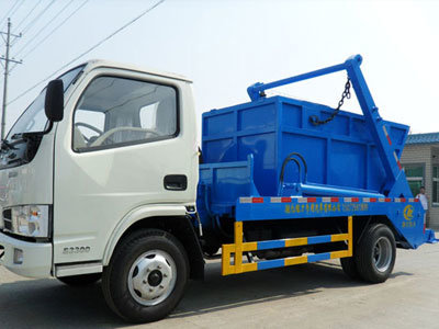 Dongfeng Swing Arm Garbage Truck Image1