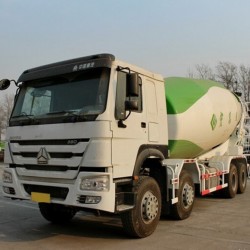 Sinotruk HOWO 6X4 12m³ Concrete Mixer Truck