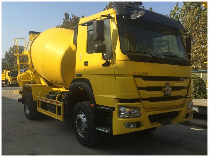 Wholesale Factory Supply HOWO Concrete Mixer Truck Image1