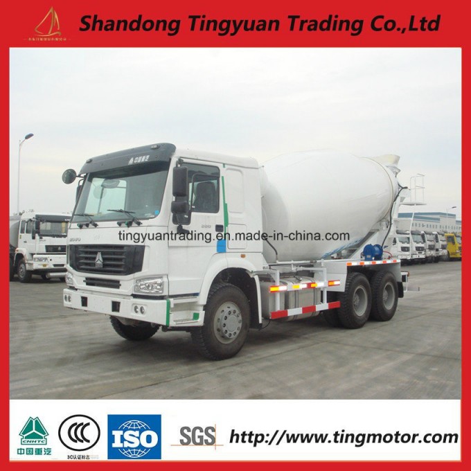 Heavy Duty HOWO Concrete Mixer Truck Image1