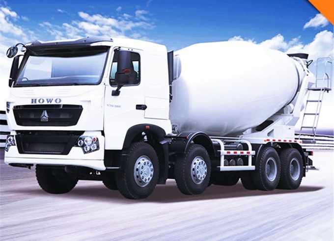 Sinotruk HOWO 8X4 12m3 Concrete Mixer Truck Agitator Truck Image1