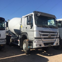 8-10m3 Sinotruk HOWO 6X4 Concrete /Cement Mixer Truck