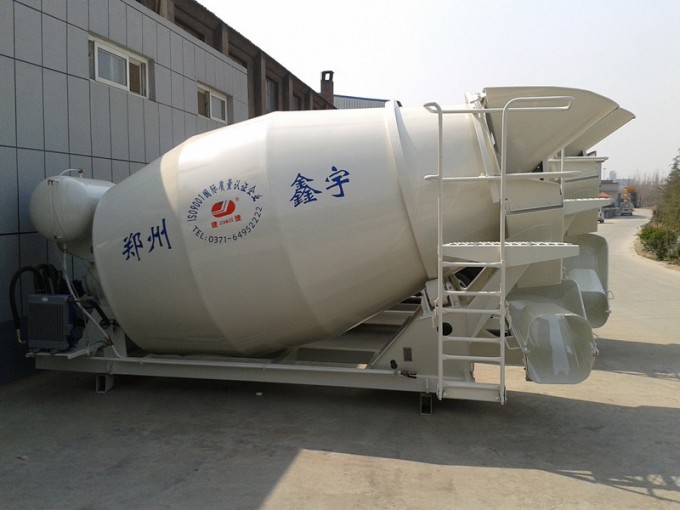 Concrete Mixer, Mobile Concrete Mixing Truck 6cbm Image1
