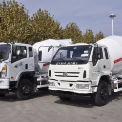 Sinotruk Volumetric Concrete Mixer Truck for Sale in Malaysia