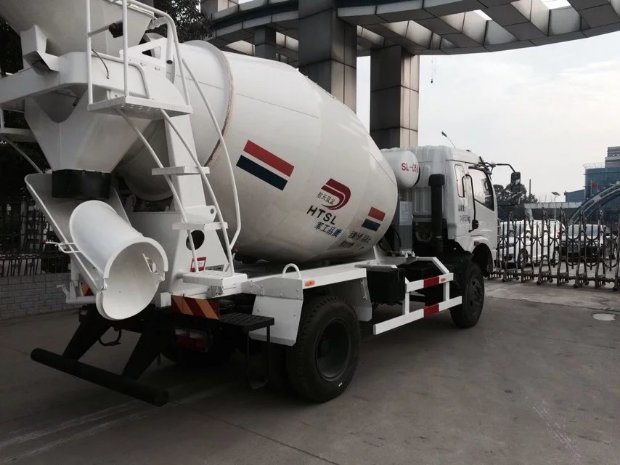 Sinotruk HOWO 6X4 8cbm /10cbm /12cbm Concrete Mixer Truck Transit Mixer Image1