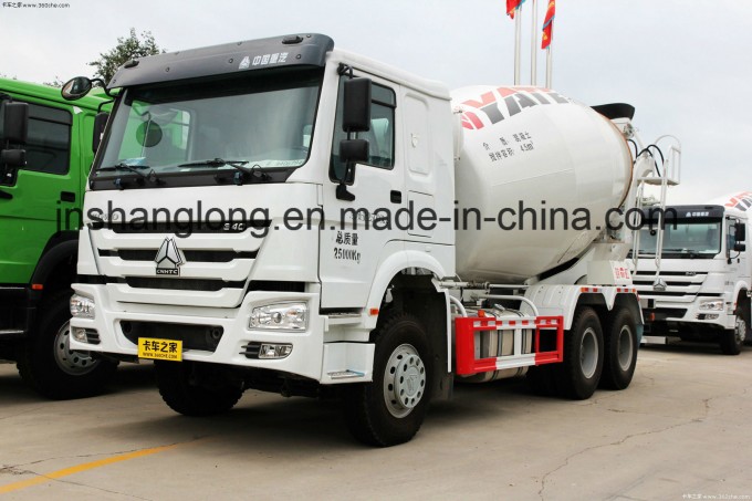 Sinotruk HOWO 6X4 8m3 336HP Concrete Mixer Truck (ZZ1257N3641W) Image1