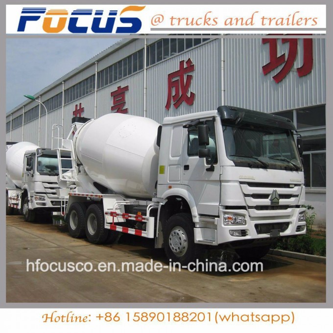 High Quality 10 Cubic Sinotruck HOWO Cement Mixing /Concrete Mixer Truck Image1