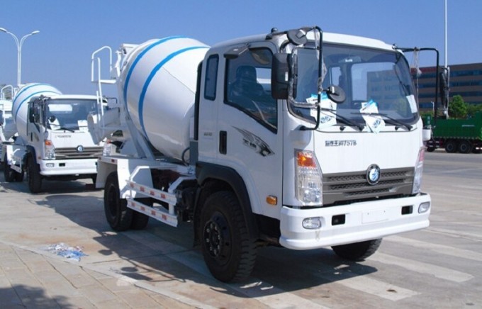 Technical Specifications of 4 Cbm Concrete Mixer Truck Image1