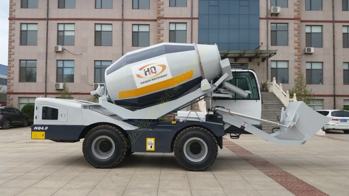 Haiqin Brand Self-Loading Mobile Concrete Mixer (HQ4.0) with 300 Degree Rotation Image1