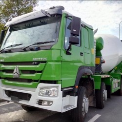 HOWO-7 8X4 371HP Concrete Mixer Truck