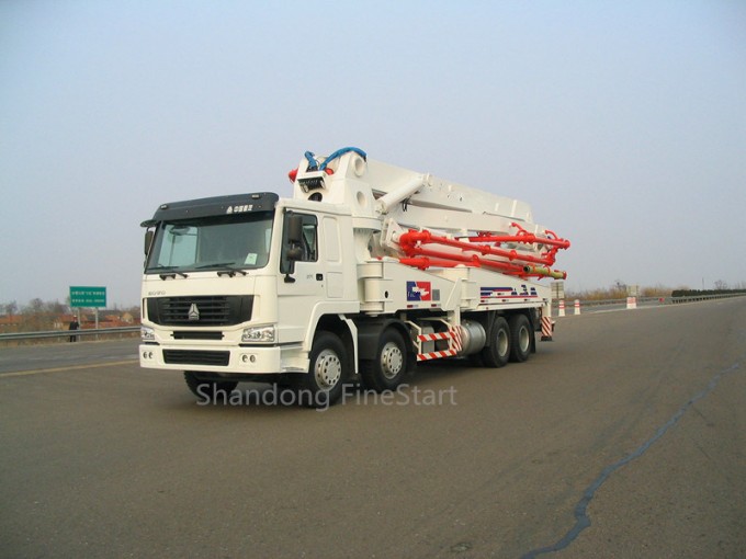 Truck-Mounted Concrete Boom Pump of 24m, 37m, 39m, 48m Image1