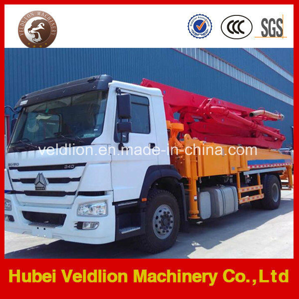 Sinotruk 4X2 32meter Concrete Pump Truck Image1