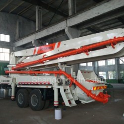 HOWO 37m Concrete Pump Truck with Hydraulic System