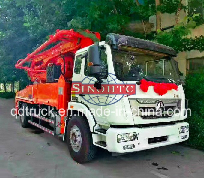 4X2 HOWO 28m 33m concrete boom pump truck Image1