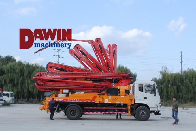 Europe IV Cummins Engine 30m 33m 37m Concrete Pump Truck with Cordless Remote Control Placing Boom Image1