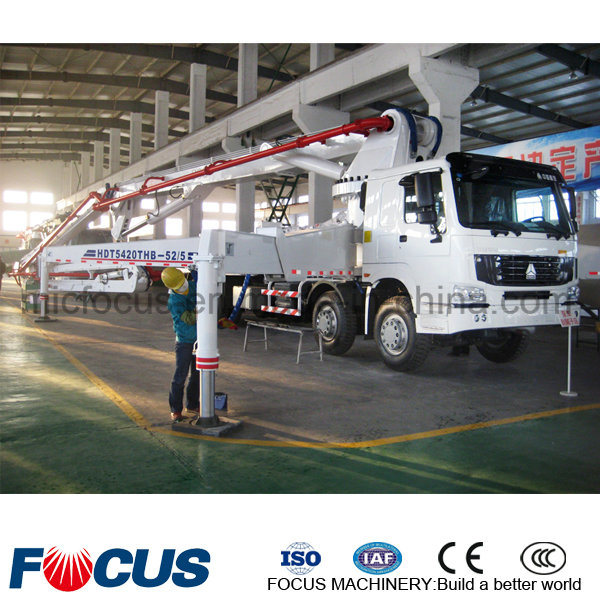 52m Concrete Pump Truck with HOWO or Isuzu Chassis Image1