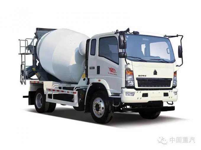 Hot-Sale Sinotruk HOWO Cdw 4X2 Light-Duty Mixer Truck Image1