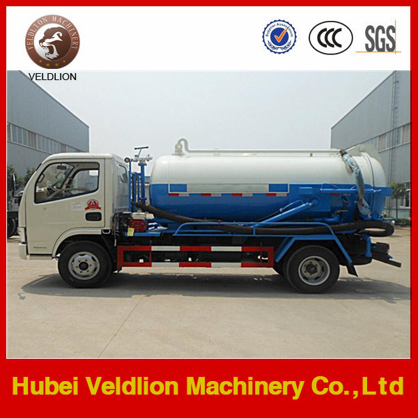 4X2 Mini 4 Tons Sewage Suction Truck Image1