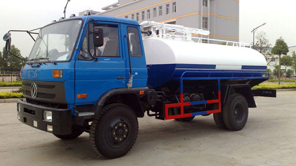 Fecal Sucking Tank Truck with Low Price Image1