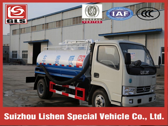Hot Sale 4000L Fecal Suction Truck Image1