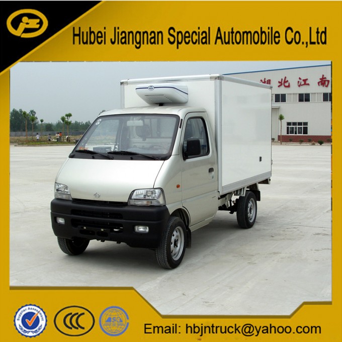 Changan 1 Ton Small Refrigerated Truck for Sale Image1