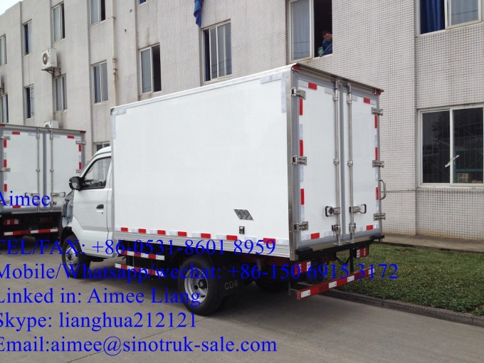 2018 Sinotruk Rhd 4X2 2 Ton Mini Cooling Van Refrigerated Truck Image1